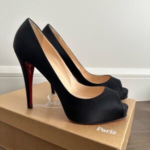 Christian Louboutin Black Satin platform heel size 40.5